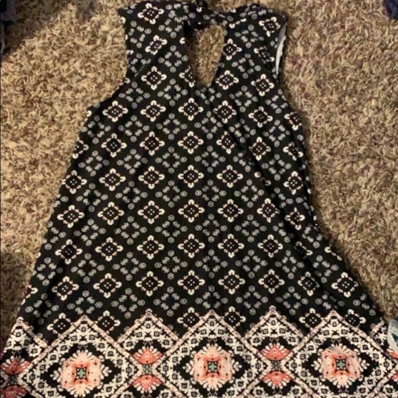 Clothes - Picture 6 of 8